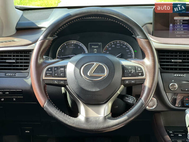 Білий Лексус РХ, об'ємом двигуна 2 л та пробігом 124 тис. км за 33900 $, фото 35 на Automoto.ua
