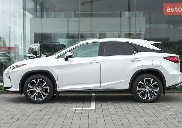 Белый Лексус РХ, объемом двигателя 2 л и пробегом 122 тыс. км за 31403 $, фото 2 на Automoto.ua