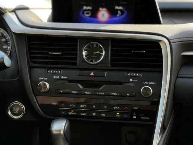 Белый Лексус РХ, объемом двигателя 3.5 л и пробегом 69 тыс. км за 13200 $, фото 11 на Automoto.ua