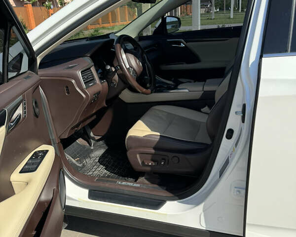 Белый Лексус РХ, объемом двигателя 2 л и пробегом 142 тыс. км за 31000 $, фото 9 на Automoto.ua