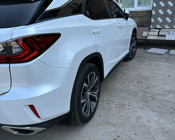 Белый Лексус РХ, объемом двигателя 2 л и пробегом 142 тыс. км за 31000 $, фото 19 на Automoto.ua