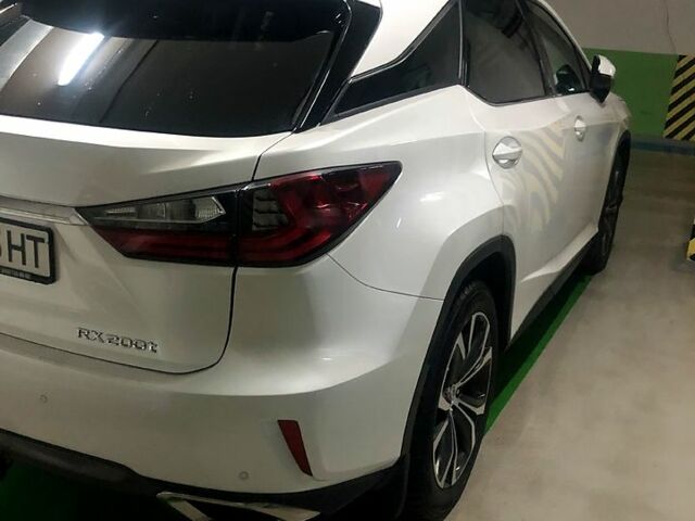 Белый Лексус РХ, объемом двигателя 2 л и пробегом 146 тыс. км за 29500 $, фото 8 на Automoto.ua