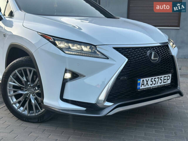 Білий Лексус РХ, об'ємом двигуна 2 л та пробігом 139 тис. км за 40000 $, фото 1 на Automoto.ua