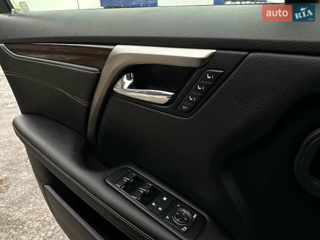 Белый Лексус РХ, объемом двигателя 3.5 л и пробегом 143 тыс. км за 33500 $, фото 94 на Automoto.ua