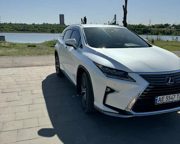 Белый Лексус РХ, объемом двигателя 2 л и пробегом 142 тыс. км за 31000 $, фото 7 на Automoto.ua