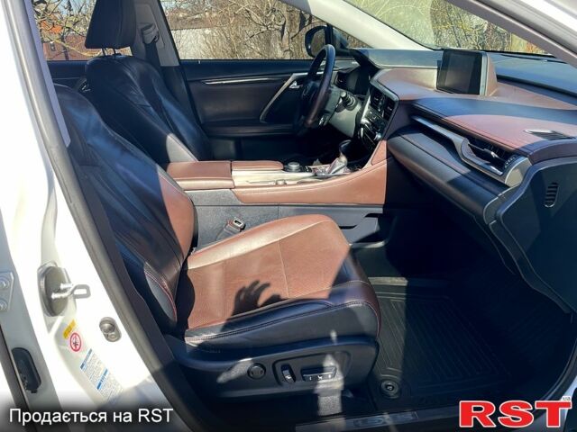 Білий Лексус РХ, об'ємом двигуна 2 л та пробігом 147 тис. км за 26000 $, фото 9 на Automoto.ua