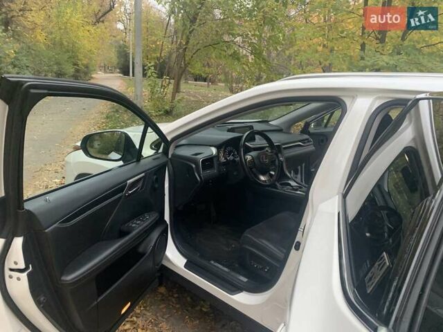 Белый Лексус РХ, объемом двигателя 2 л и пробегом 94 тыс. км за 37000 $, фото 12 на Automoto.ua