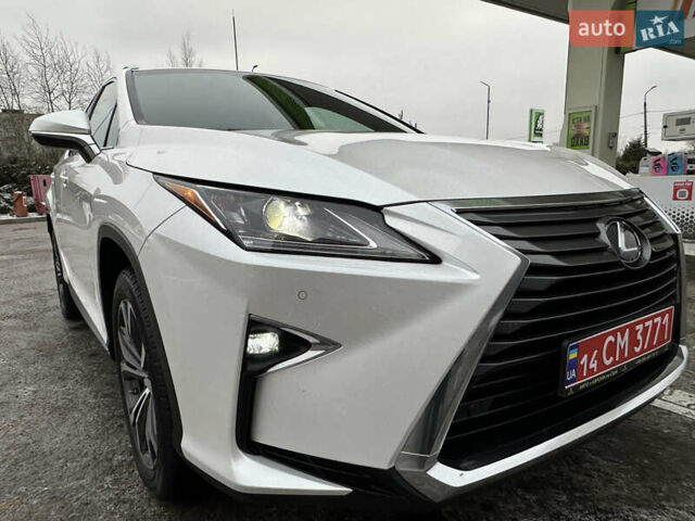 Белый Лексус РХ, объемом двигателя 3.5 л и пробегом 143 тыс. км за 33500 $, фото 45 на Automoto.ua