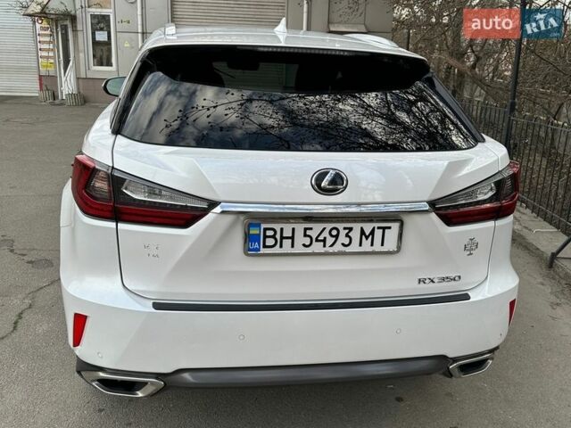Белый Лексус РХ, объемом двигателя 3.46 л и пробегом 109 тыс. км за 33200 $, фото 1 на Automoto.ua