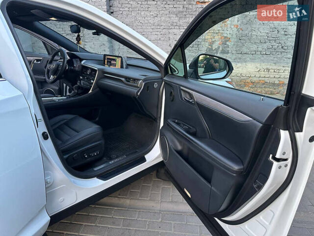 Белый Лексус РХ, объемом двигателя 2 л и пробегом 139 тыс. км за 42000 $, фото 24 на Automoto.ua