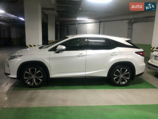 Белый Лексус РХ, объемом двигателя 2 л и пробегом 143 тыс. км за 32500 $, фото 2 на Automoto.ua