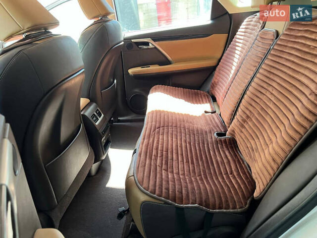 Белый Лексус РХ, объемом двигателя 2 л и пробегом 52 тыс. км за 34800 $, фото 14 на Automoto.ua