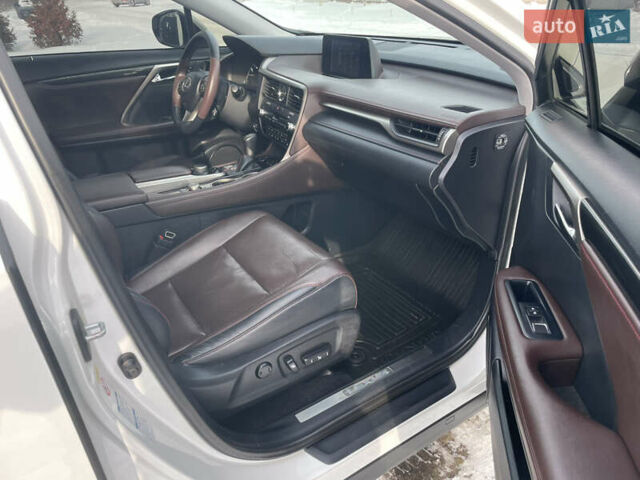 Білий Лексус РХ, об'ємом двигуна 2 л та пробігом 147 тис. км за 27700 $, фото 27 на Automoto.ua