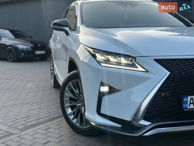 Білий Лексус РХ, об'ємом двигуна 2 л та пробігом 139 тис. км за 40000 $, фото 2 на Automoto.ua
