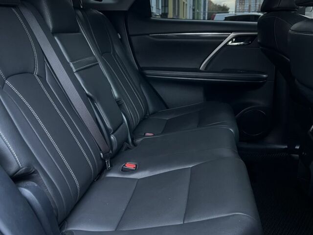 Белый Лексус РХ, объемом двигателя 2 л и пробегом 68 тыс. км за 32900 $, фото 13 на Automoto.ua