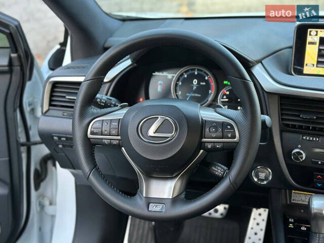 Белый Лексус РХ, объемом двигателя 2 л и пробегом 139 тыс. км за 42000 $, фото 39 на Automoto.ua