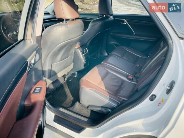 Білий Лексус РХ, об'ємом двигуна 2 л та пробігом 145 тис. км за 27000 $, фото 15 на Automoto.ua