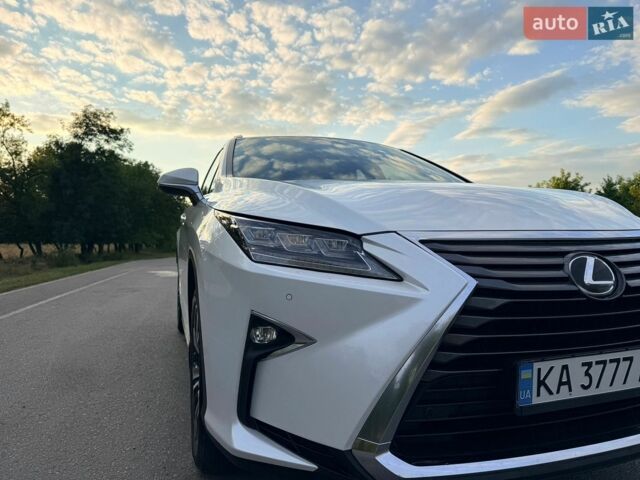 Белый Лексус РХ, объемом двигателя 2 л и пробегом 138 тыс. км за 32000 $, фото 1 на Automoto.ua