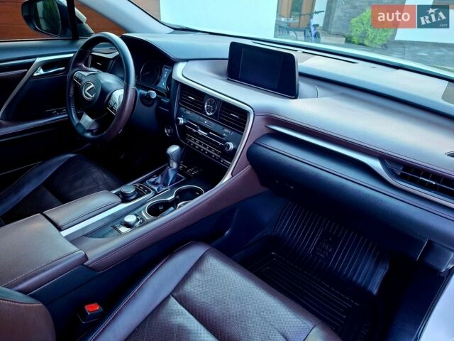 Белый Лексус РХ, объемом двигателя 2 л и пробегом 150 тыс. км за 25000 $, фото 18 на Automoto.ua