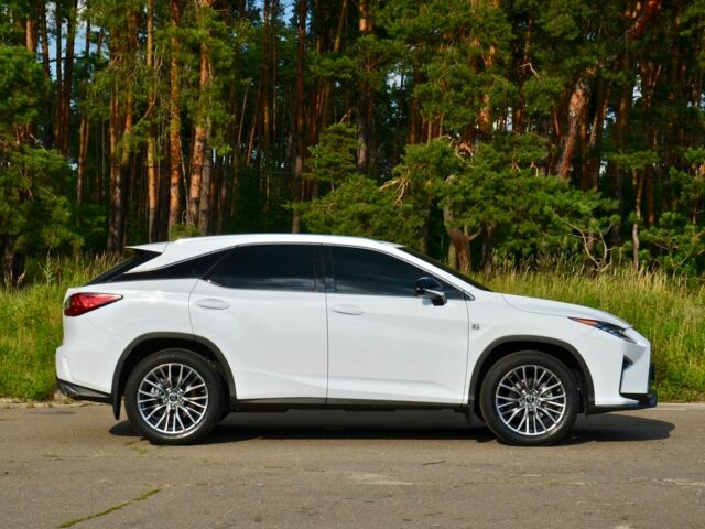 Білий Лексус РХ, об'ємом двигуна 2 л та пробігом 30 тис. км за 51500 $, фото 4 на Automoto.ua