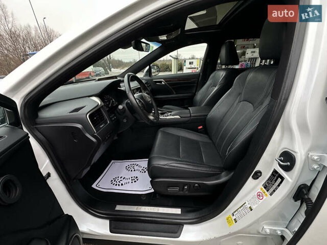 Белый Лексус РХ, объемом двигателя 3.5 л и пробегом 143 тыс. км за 33500 $, фото 91 на Automoto.ua