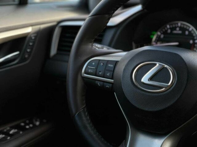 Белый Лексус РХ, объемом двигателя 3.5 л и пробегом 69 тыс. км за 13200 $, фото 8 на Automoto.ua