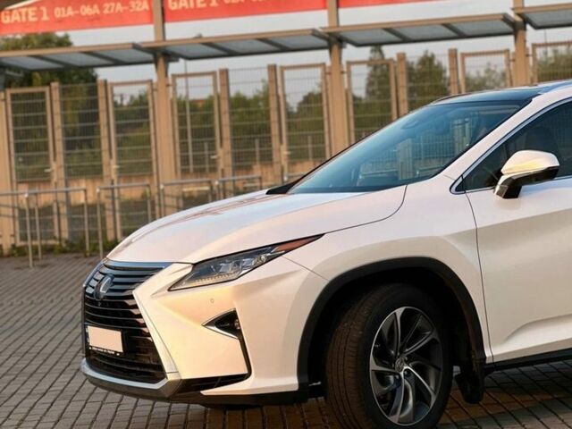 Білий Лексус РХ, об'ємом двигуна 3.46 л та пробігом 265 тис. км за 36000 $, фото 1 на Automoto.ua