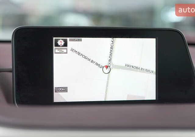 Белый Лексус РХ, объемом двигателя 2 л и пробегом 122 тыс. км за 31403 $, фото 25 на Automoto.ua