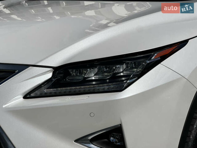 Білий Лексус РХ, об'ємом двигуна 2 л та пробігом 124 тис. км за 33900 $, фото 13 на Automoto.ua