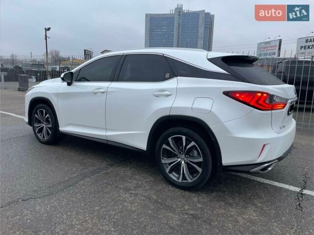 Белый Лексус РХ, объемом двигателя 2 л и пробегом 146 тыс. км за 27000 $, фото 1 на Automoto.ua