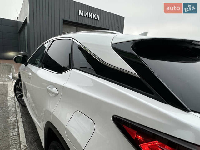 Белый Лексус РХ, объемом двигателя 3.5 л и пробегом 143 тыс. км за 33500 $, фото 53 на Automoto.ua