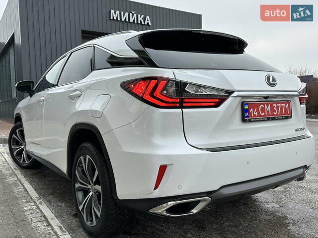 Белый Лексус РХ, объемом двигателя 3.5 л и пробегом 143 тыс. км за 33500 $, фото 51 на Automoto.ua
