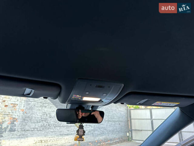 Белый Лексус РХ, объемом двигателя 2 л и пробегом 139 тыс. км за 42000 $, фото 37 на Automoto.ua