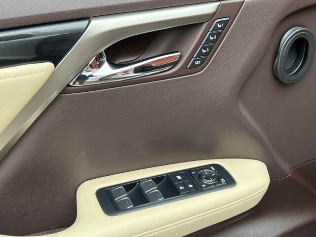 Білий Лексус РХ, об'ємом двигуна 2 л та пробігом 80 тис. км за 37600 $, фото 11 на Automoto.ua