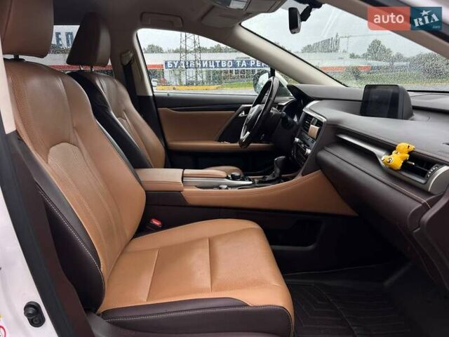 Белый Лексус РХ, объемом двигателя 2 л и пробегом 121 тыс. км за 34999 $, фото 31 на Automoto.ua