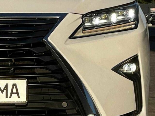 Білий Лексус РХ, об'ємом двигуна 2 л та пробігом 127 тис. км за 28500 $, фото 3 на Automoto.ua