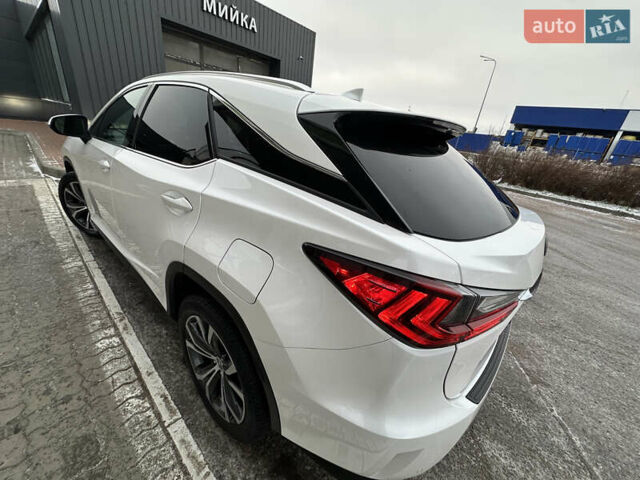 Белый Лексус РХ, объемом двигателя 3.5 л и пробегом 143 тыс. км за 33500 $, фото 50 на Automoto.ua