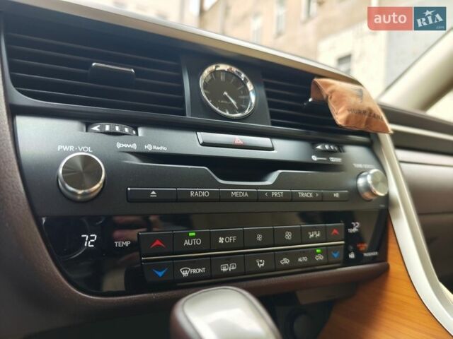 Білий Лексус РХ, об'ємом двигуна 3.46 л та пробігом 71 тис. км за 32000 $, фото 52 на Automoto.ua