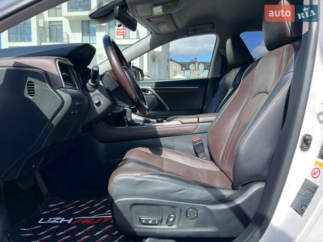 Білий Лексус РХ, об'ємом двигуна 2 л та пробігом 124 тис. км за 33900 $, фото 26 на Automoto.ua