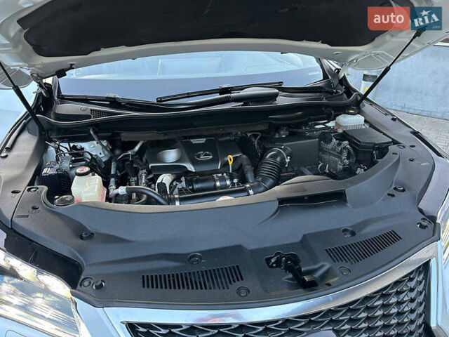 Белый Лексус РХ, объемом двигателя 2 л и пробегом 139 тыс. км за 42000 $, фото 56 на Automoto.ua