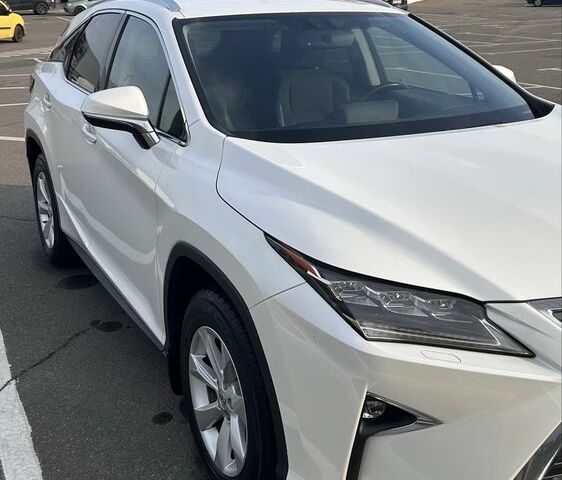 Білий Лексус РХ, об'ємом двигуна 2 л та пробігом 100 тис. км за 32999 $, фото 1 на Automoto.ua