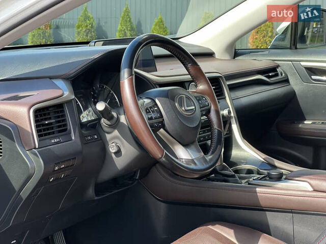 Білий Лексус РХ, об'ємом двигуна 2 л та пробігом 124 тис. км за 33900 $, фото 24 на Automoto.ua