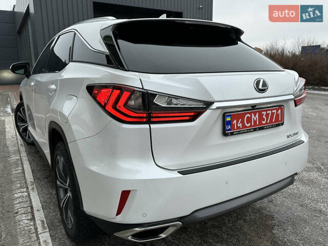 Белый Лексус РХ, объемом двигателя 3.5 л и пробегом 143 тыс. км за 33500 $, фото 77 на Automoto.ua