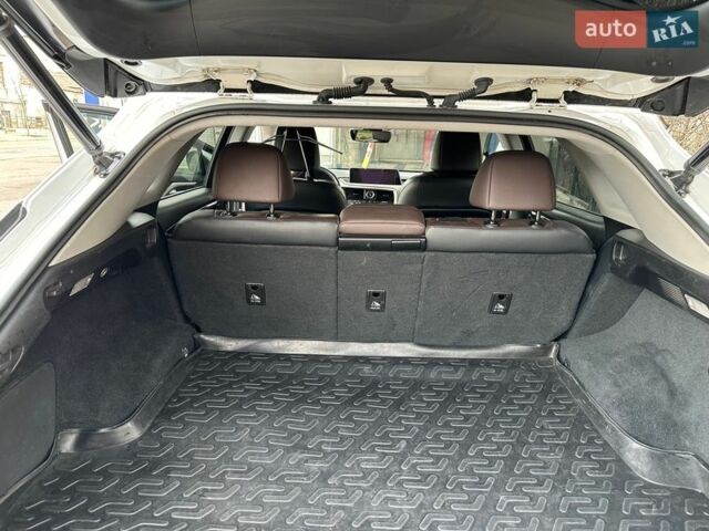 Білий Лексус РХ, об'ємом двигуна 3.46 л та пробігом 109 тис. км за 34800 $, фото 12 на Automoto.ua