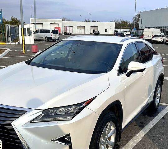 Белый Лексус РХ, объемом двигателя 2 л и пробегом 100 тыс. км за 31900 $, фото 7 на Automoto.ua