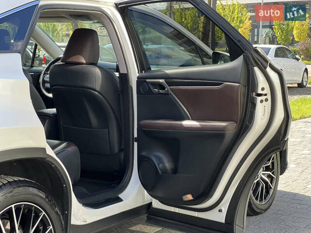 Білий Лексус РХ, об'ємом двигуна 2 л та пробігом 124 тис. км за 33900 $, фото 33 на Automoto.ua