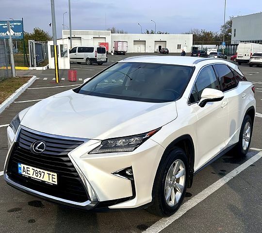 Белый Лексус РХ, объемом двигателя 2 л и пробегом 100 тыс. км за 31900 $, фото 9 на Automoto.ua