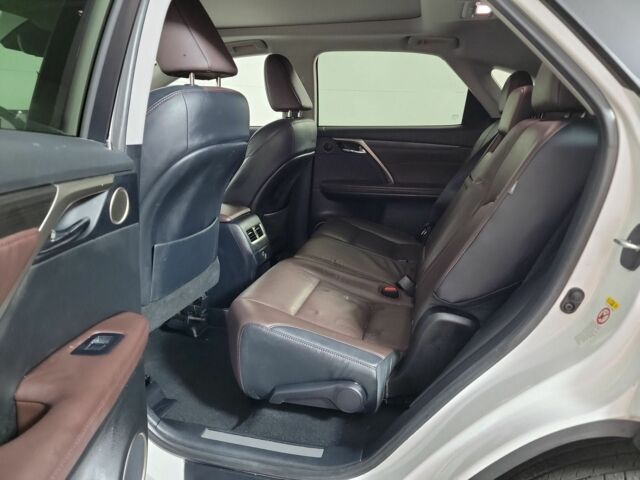 Білий Лексус РХ, об'ємом двигуна 0 л та пробігом 80 тис. км за 28000 $, фото 9 на Automoto.ua