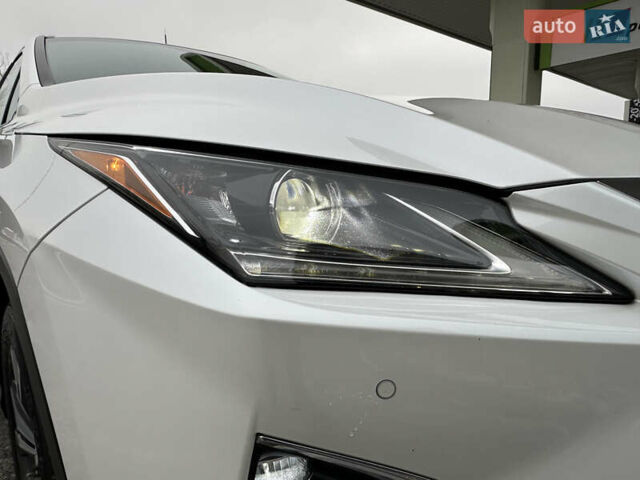 Белый Лексус РХ, объемом двигателя 3.5 л и пробегом 143 тыс. км за 33500 $, фото 39 на Automoto.ua