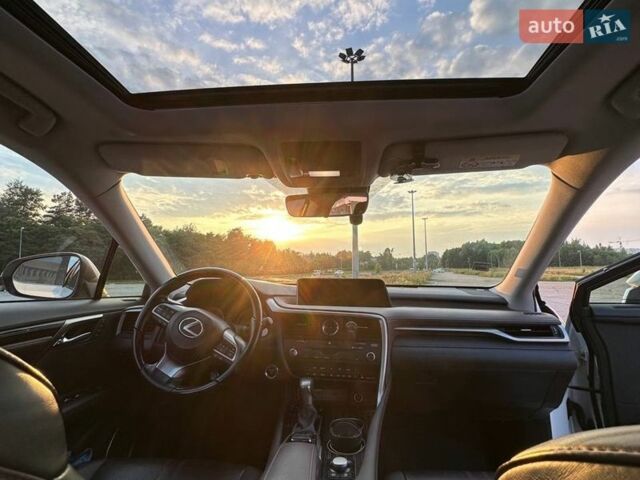 Белый Лексус РХ, объемом двигателя 3.46 л и пробегом 265 тыс. км за 36000 $, фото 22 на Automoto.ua